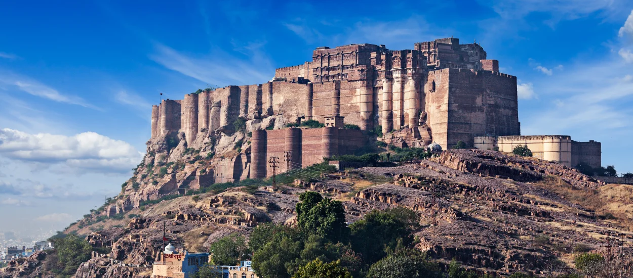 Cab Service from Udaipur to Jodhpur